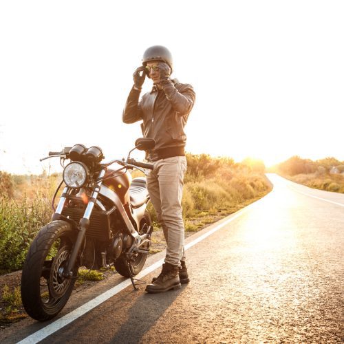Jeansy na motocykl – sprawdź, kiedy to dobry wybór